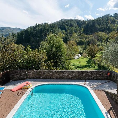 Villa Ancient Farmhouse With Private Heated Hot Tub And Pool à Casola in Lunigiana Extérieur photo