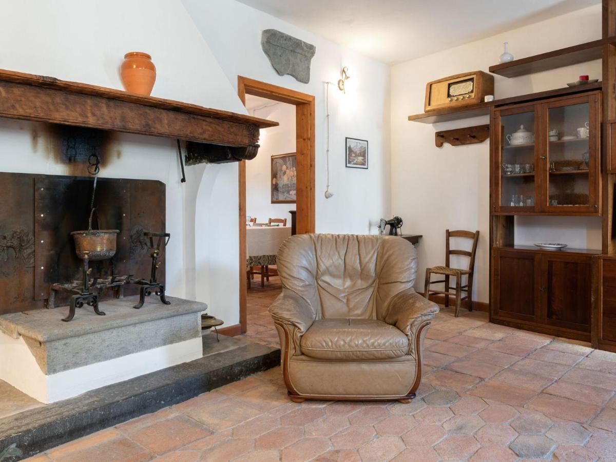 Villa Ancient Farmhouse With Private Heated Hot Tub And Pool à Casola in Lunigiana Extérieur photo