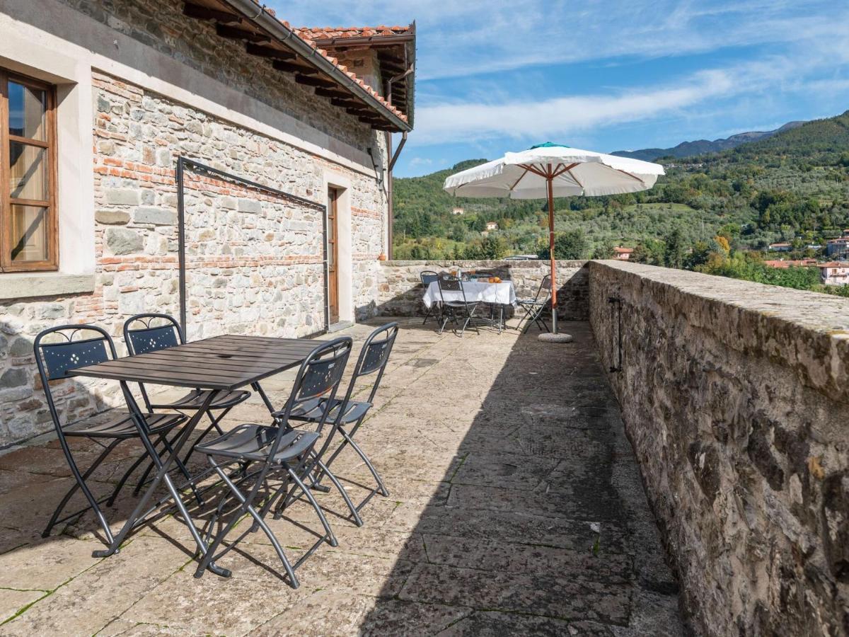 Villa Ancient Farmhouse With Private Heated Hot Tub And Pool à Casola in Lunigiana Extérieur photo