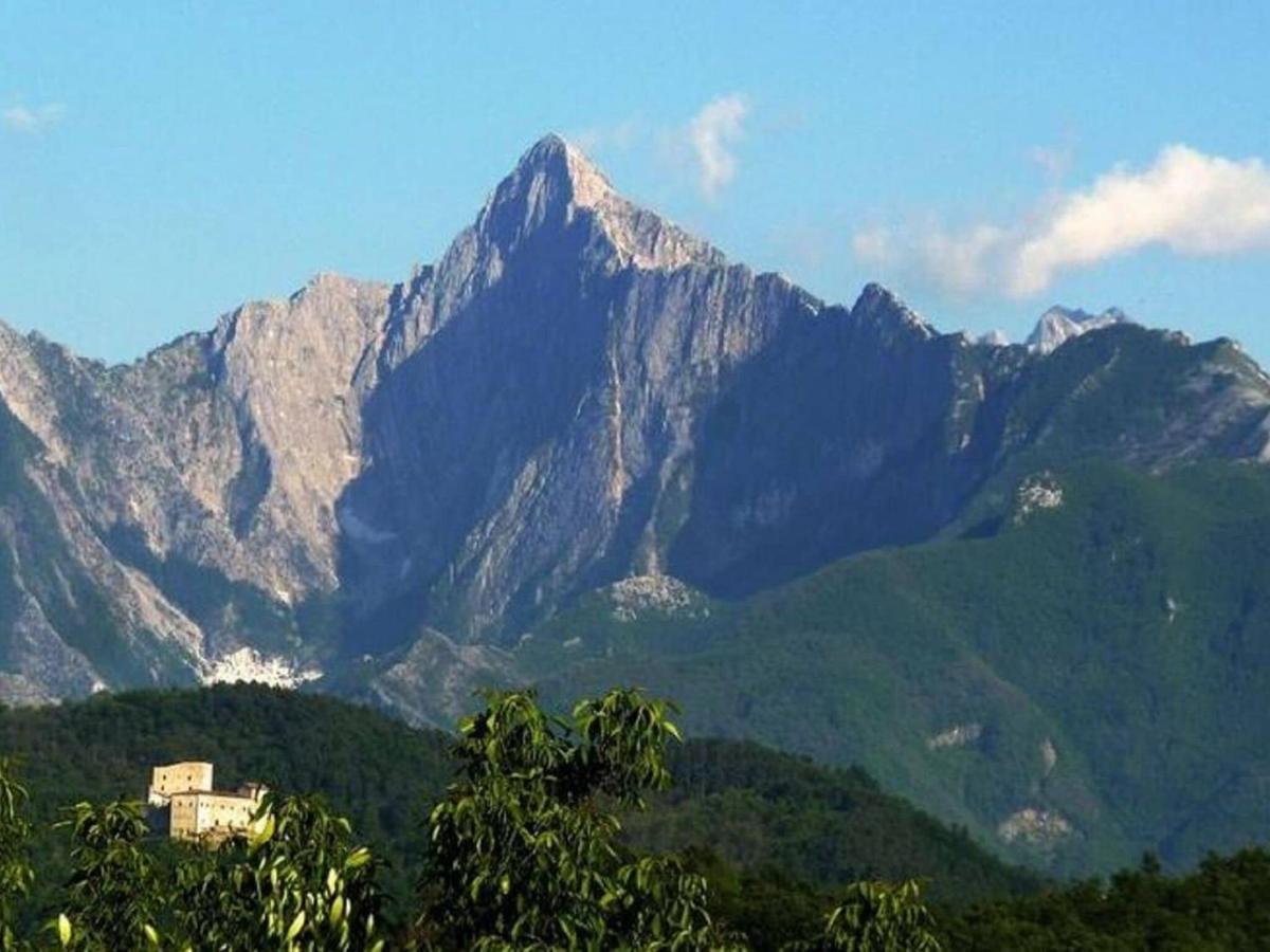 Villa Ancient Farmhouse With Private Heated Hot Tub And Pool à Casola in Lunigiana Extérieur photo